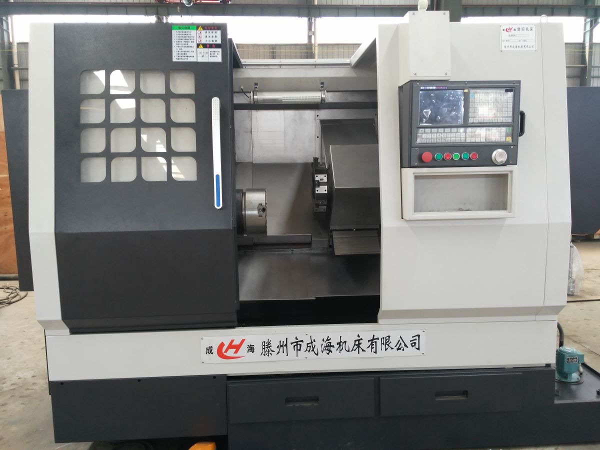 已成交客戶到我公司,相互交流學(xué)習(xí)數(shù)控斜車
